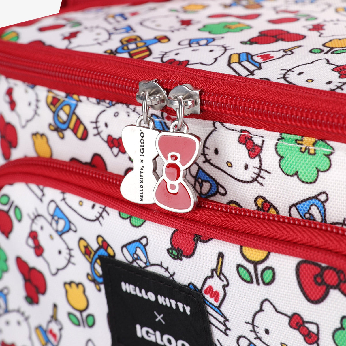 hello-kitty-square-lunch-cooler-bag-h2 00048910-C8.jpg