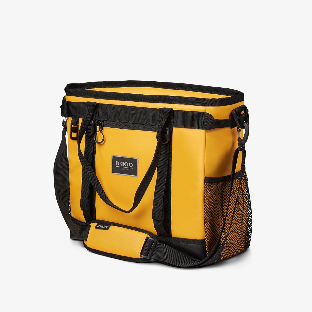 pursuit-30-can-tote-z5 00065993_2.jpg