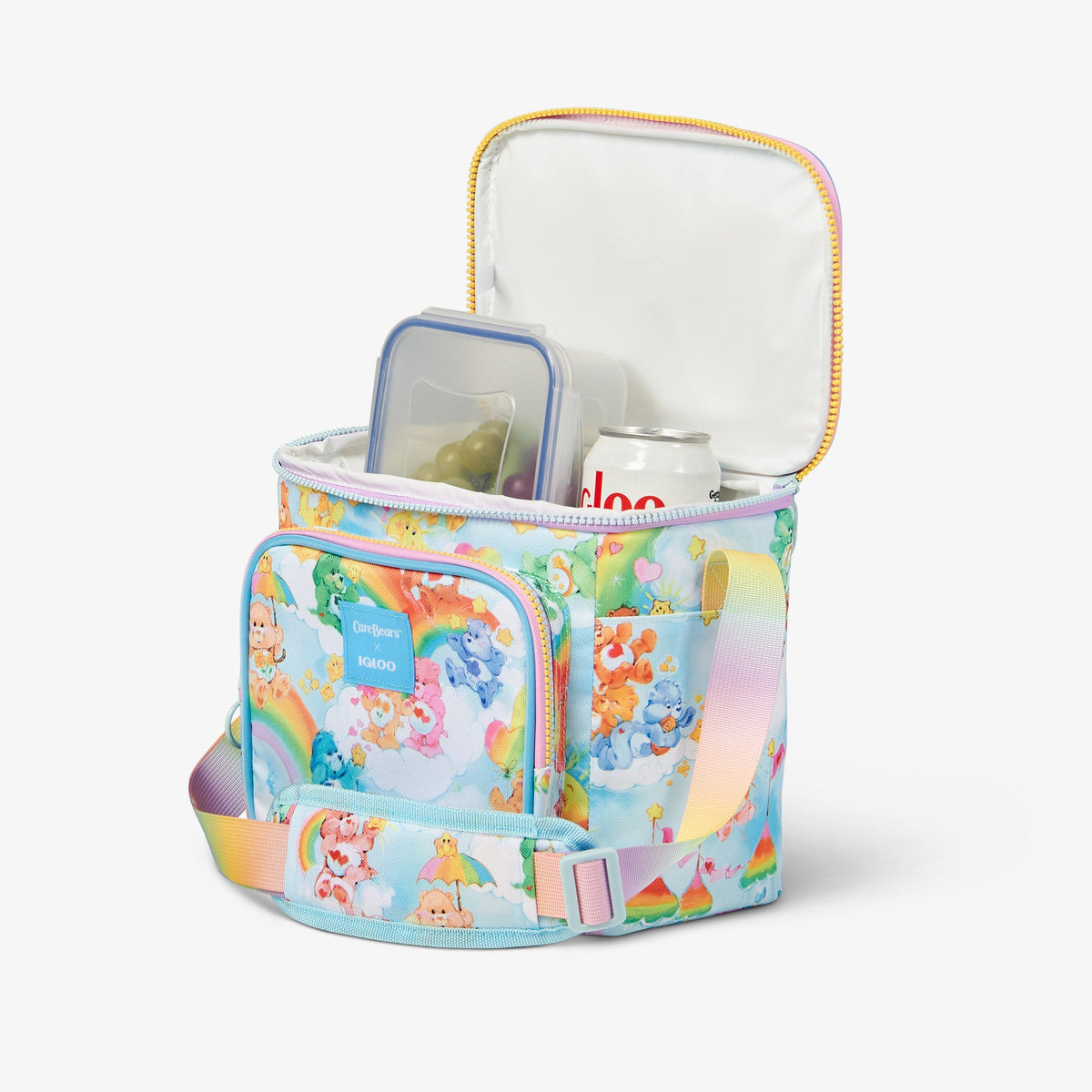 the-care-bearstm-clouds-square-lunch-bag-d6 00066102_3.jpg